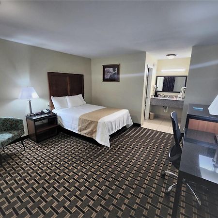 Travelodge By Wyndham Jackson I-40 Exit 82 المظهر الخارجي الصورة