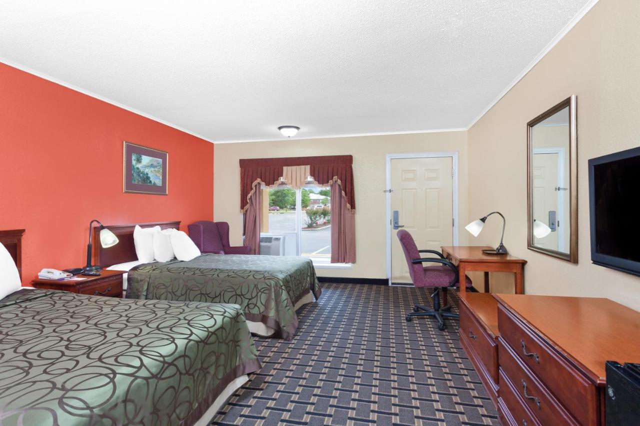 Travelodge By Wyndham Jackson I-40 Exit 82 المظهر الخارجي الصورة