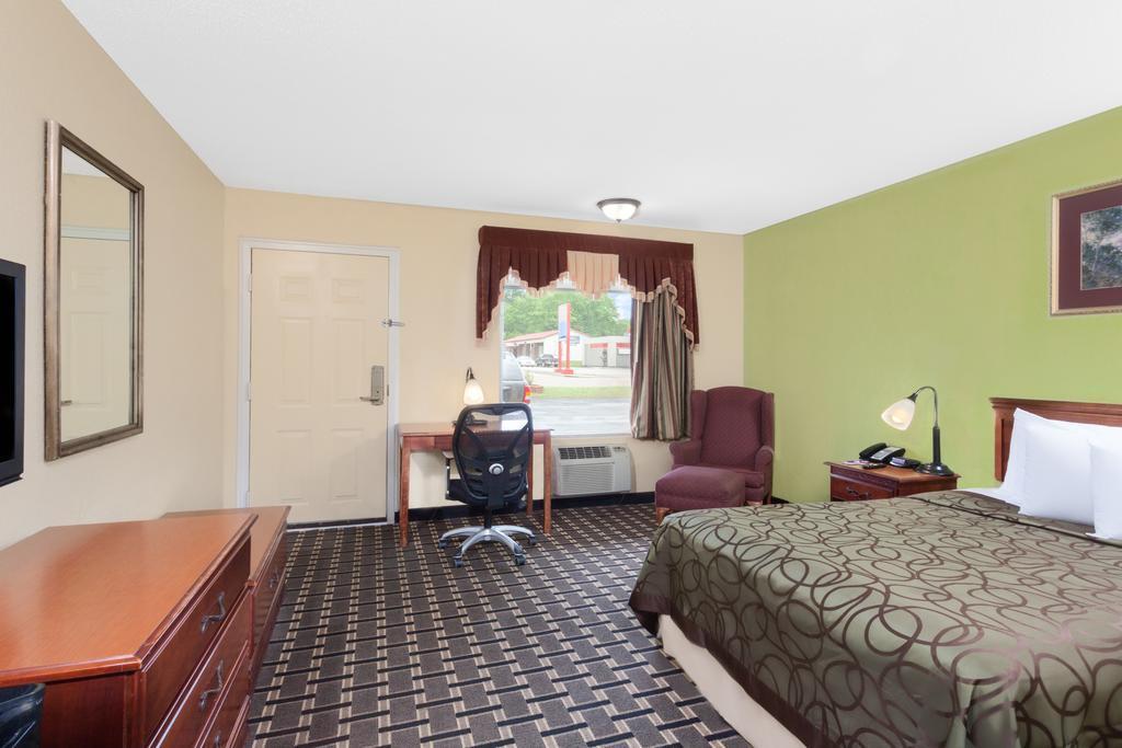 Travelodge By Wyndham Jackson I-40 Exit 82 المظهر الخارجي الصورة