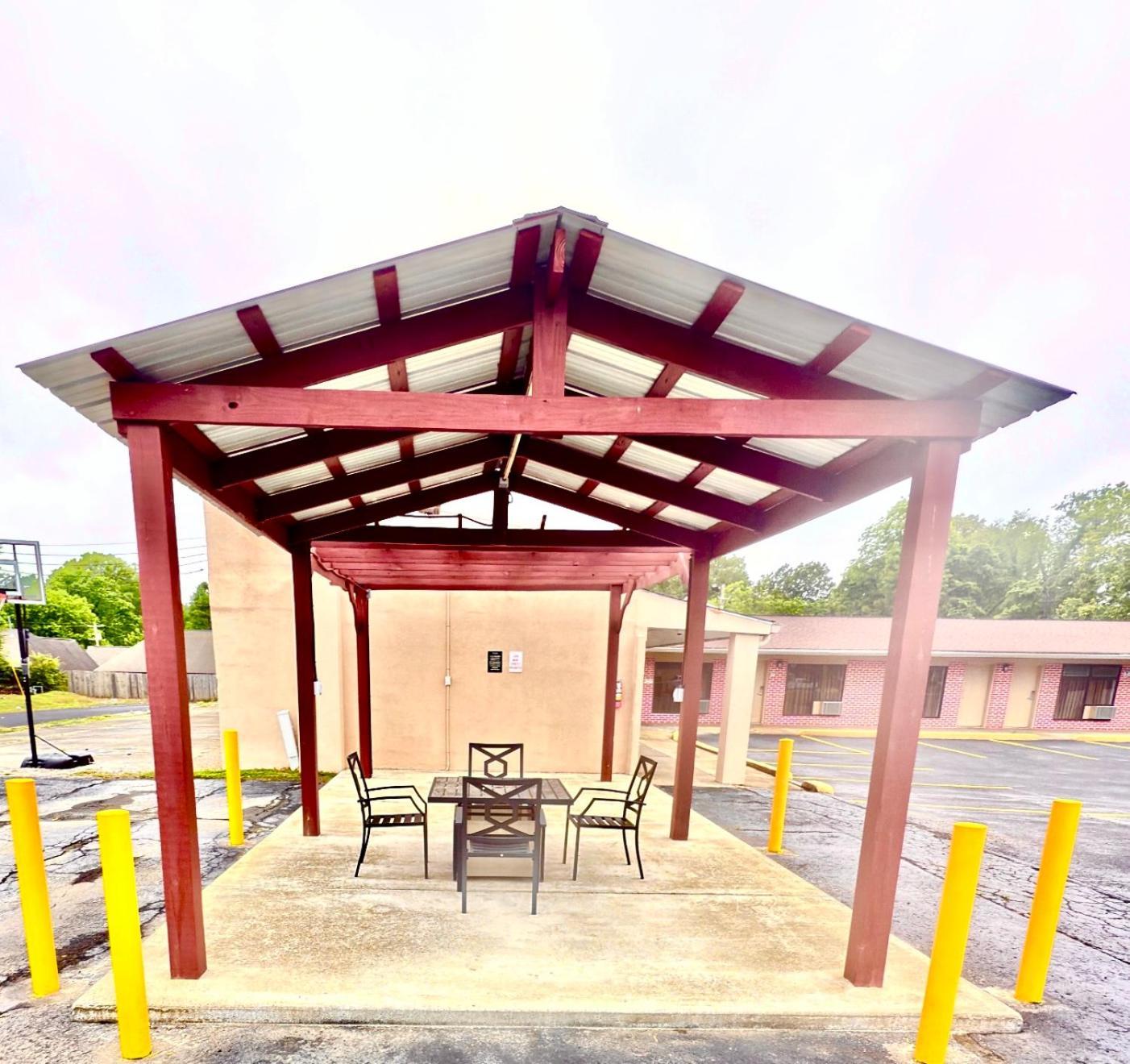 Travelodge By Wyndham Jackson I-40 Exit 82 المظهر الخارجي الصورة